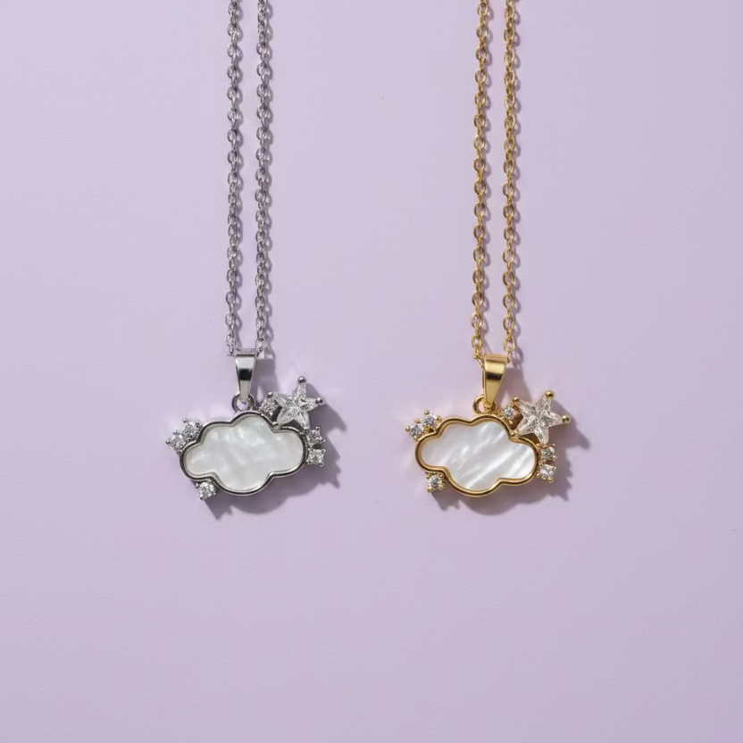 Collier Pendentif Nuage Nacré